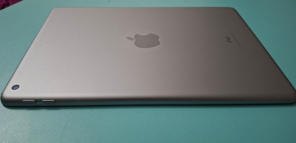 Apple Ipad  6 поколения