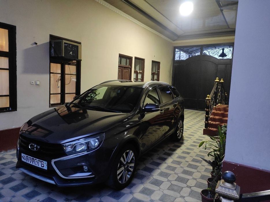 Lada vesta sw cross 2020