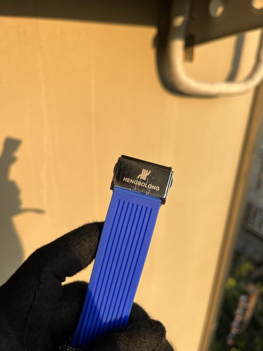 Часовник Hengbolong НАМАЛЕН!