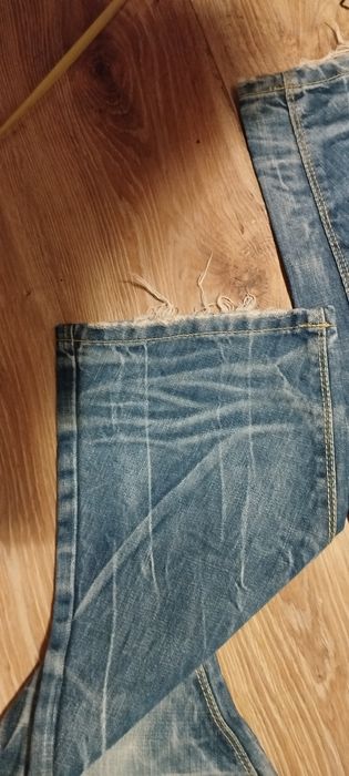 Продам мужские джинсы