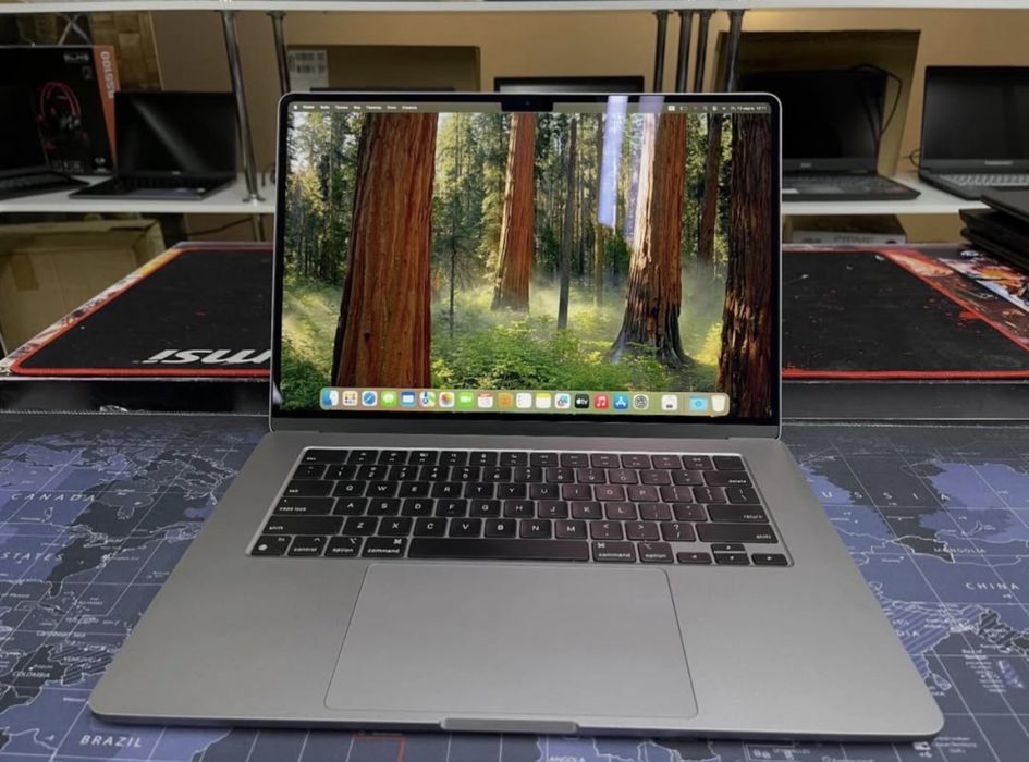 Apple MacBook Air 15 2023 M2/8GB/SSD256GB/193ц