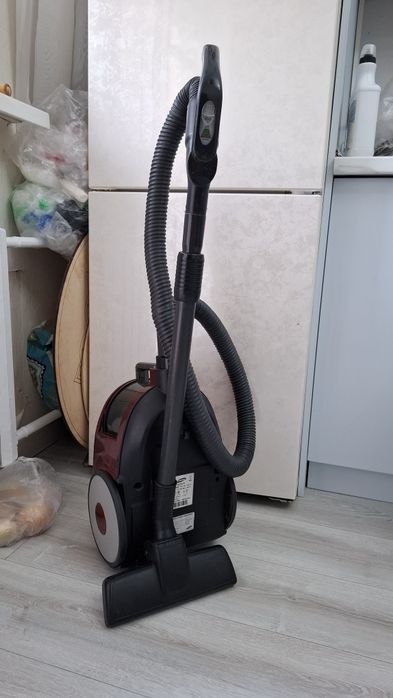 Срочно продам пылесос