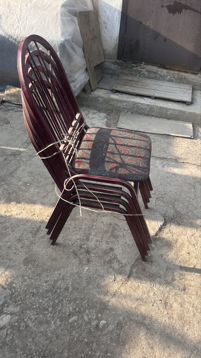 стулья продам срочно.