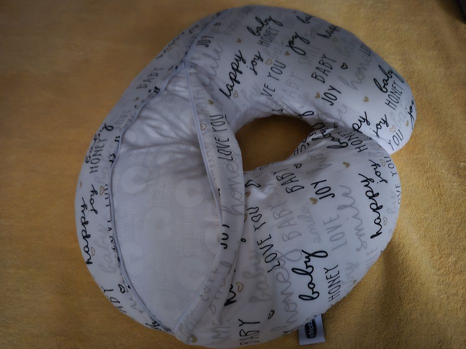 Pernă pt alăptat Chicco