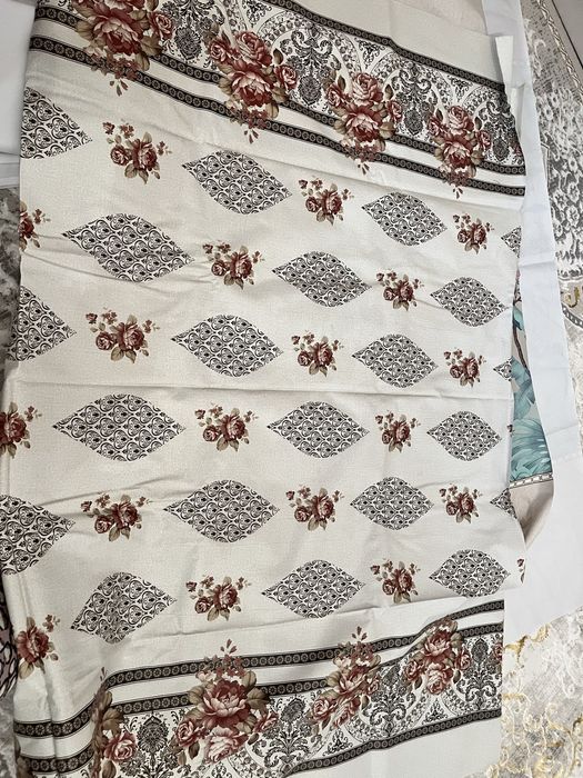 Продам клеенчатую скатерть