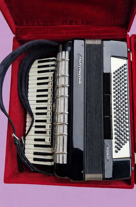Acordeon Weltmeister  negru 120 basi