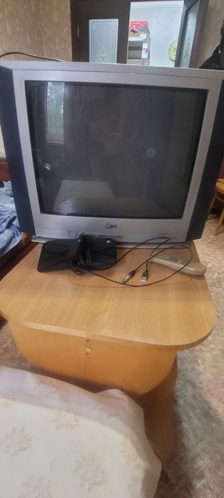 Телевизор LG продаётся