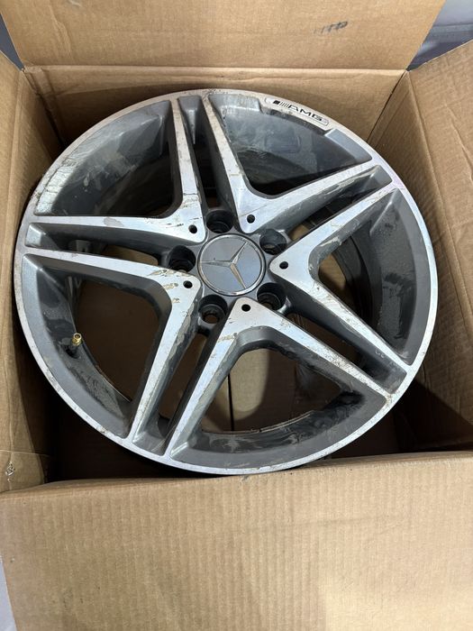 Продам литые диски на мерседес