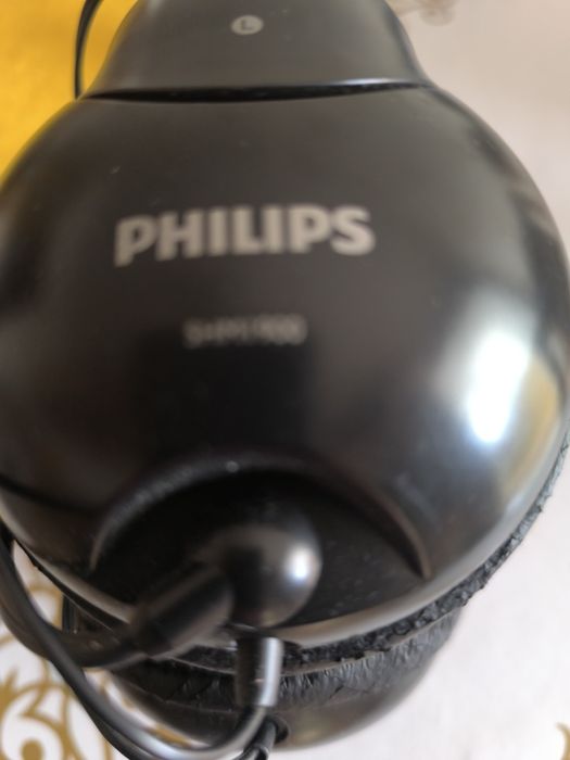 Продам наушники fillips