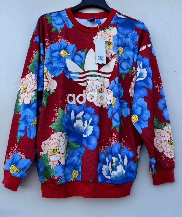 Adidas ново оригинално дамско hoodie  M/Л размер