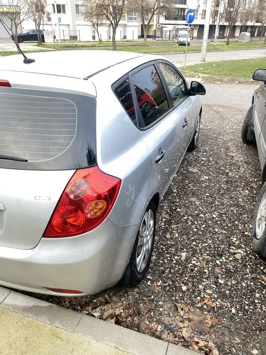 Kia ceed 1.6crdi 2008г