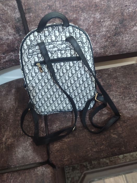 Rukzak Gucci ajoyib sovgʻa