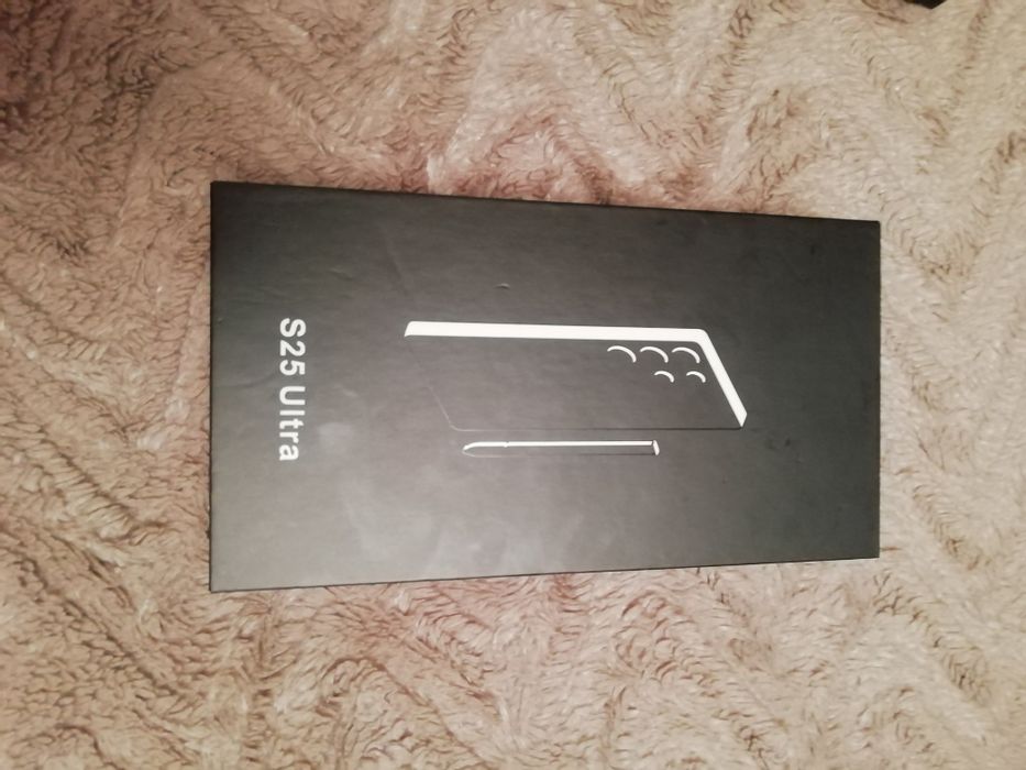 Продам телефон Samsung s25 Ultra
