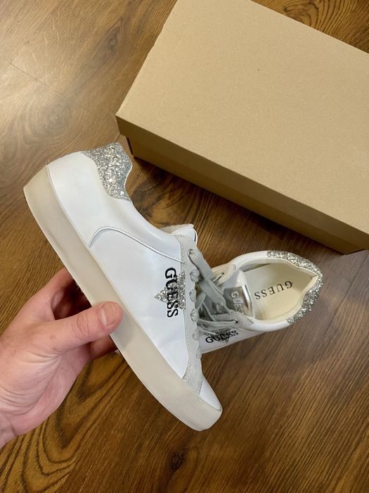 Adidasi / Sneakers Guess Grea