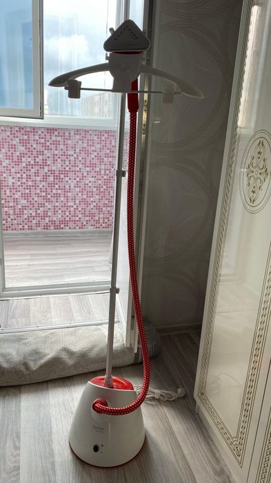 Продам паровый утюг.TEFAL