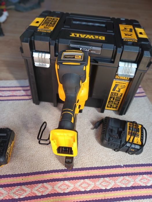 Pistol cuie dewalt 18v
