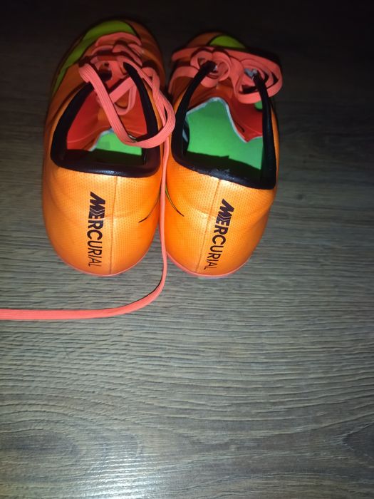 Оригинални футболни обувки NIKE MERCURIAL