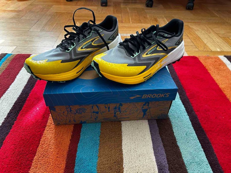 Нови обувки за бягане Brooks Catamount 3 - 44 номер