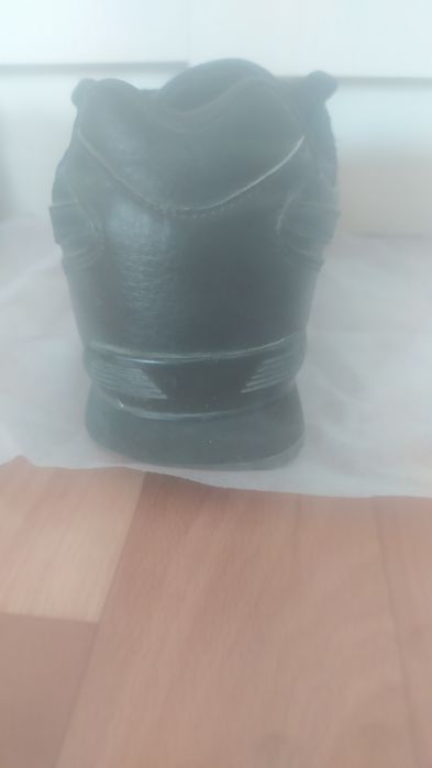 Кроссовки Reebok.