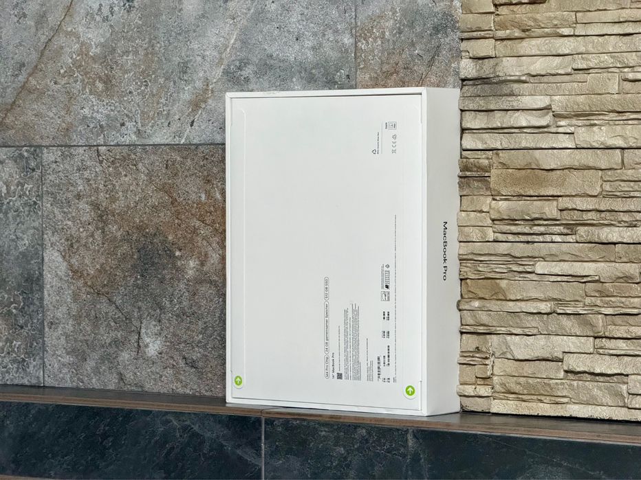 Macbook Pro 14 M4 Pro Chip 24/512GB Space Black/ Nou, Sigilat