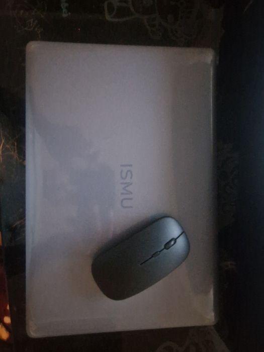 Продам ноутбук ISMU