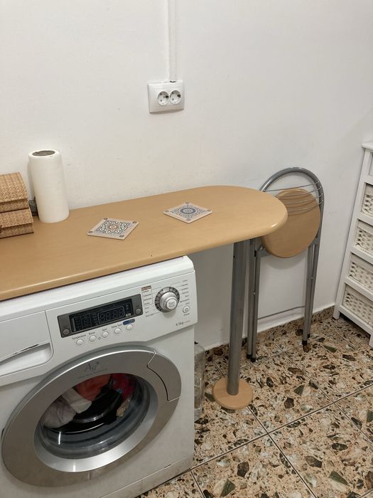 Vand apartament cu 2 camere Campina central complet mobilat!