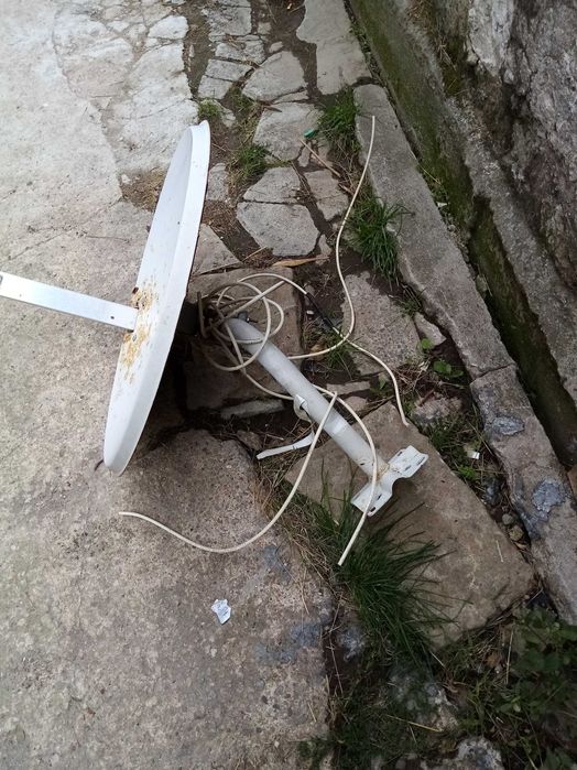 Чиния за телевизия