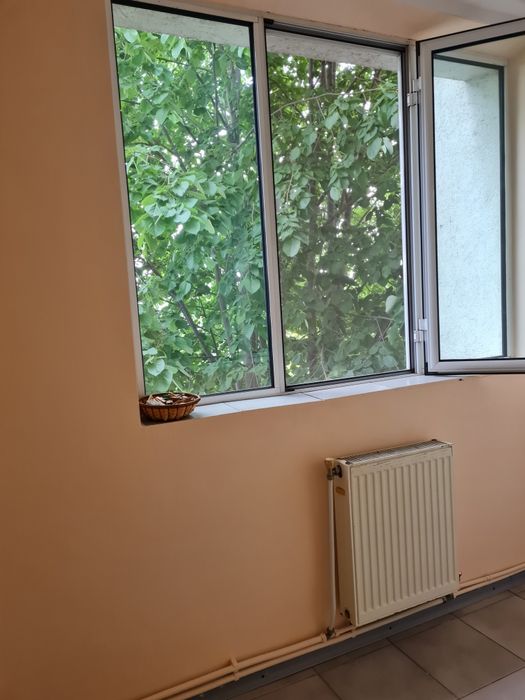 Inchiriez apartament cu 2 camere