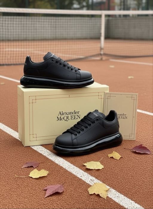 Model nou adidasi Alexander McQUEEN. Stoc limitat