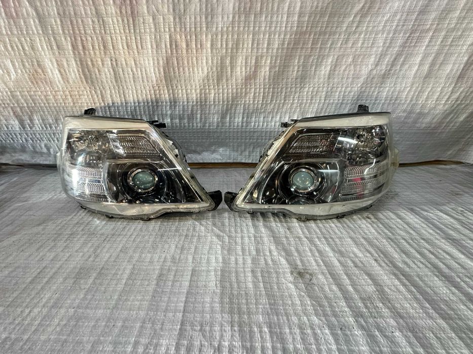 Фары фара Toyota Alphard 10 рестайл, 2006-08, оригинал из Японии