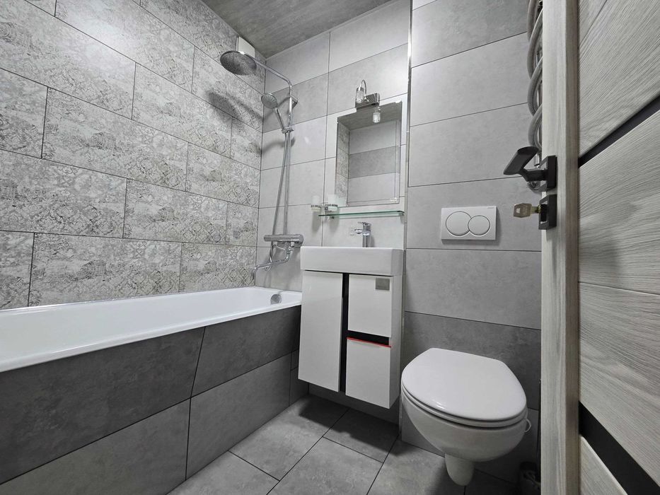 Продаётся 3-х комн.квартира Фархадский базар. Евро ремонт. 13 квартал