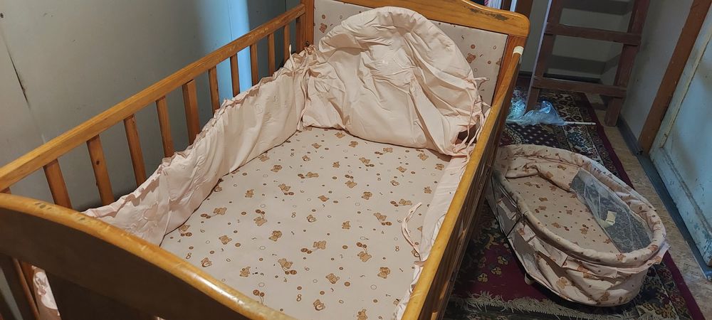 Детская кроватка
