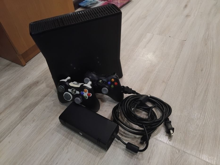 XBOX 360 slim рабочий