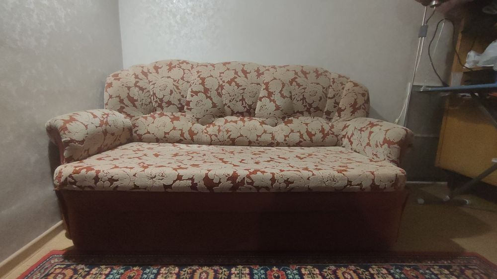 Продам диван б/у