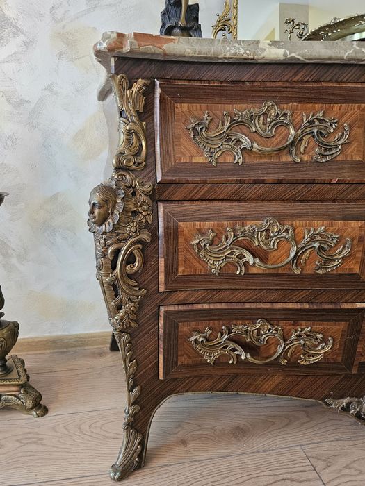 Comoda Louis xv, superba cu oglinda bronz