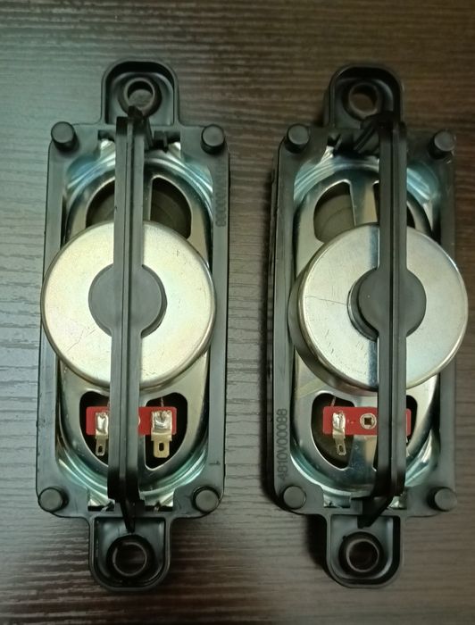 Динамики LG 10 W  8ом Max 20