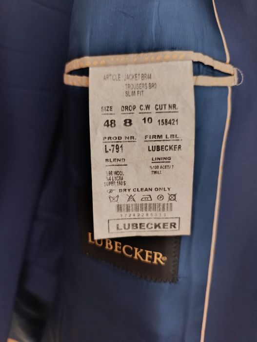 Продается костюм мужской