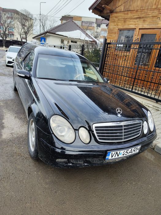 Mașina funerara mortuară  Mercedes w211