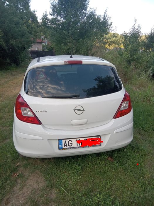 Vând Opel CORSA D