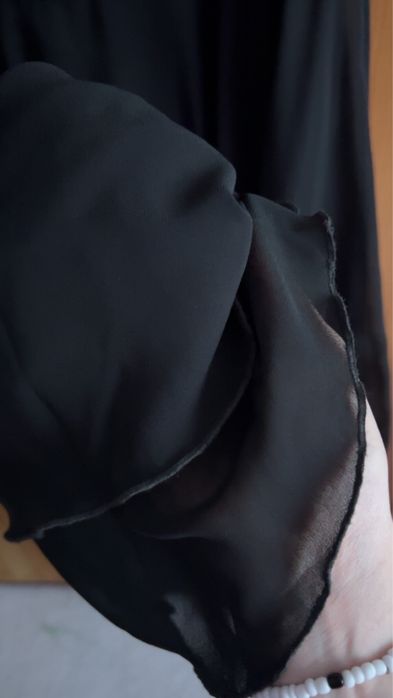 Абитуриентска рокля