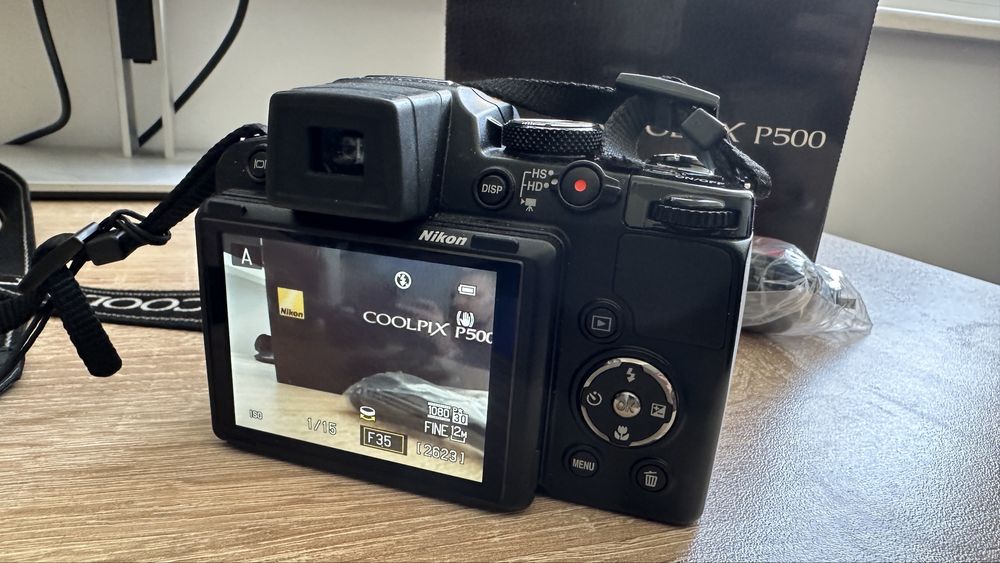 Професионален апарат Nikon Coolpix P500 36X Optical Zoom