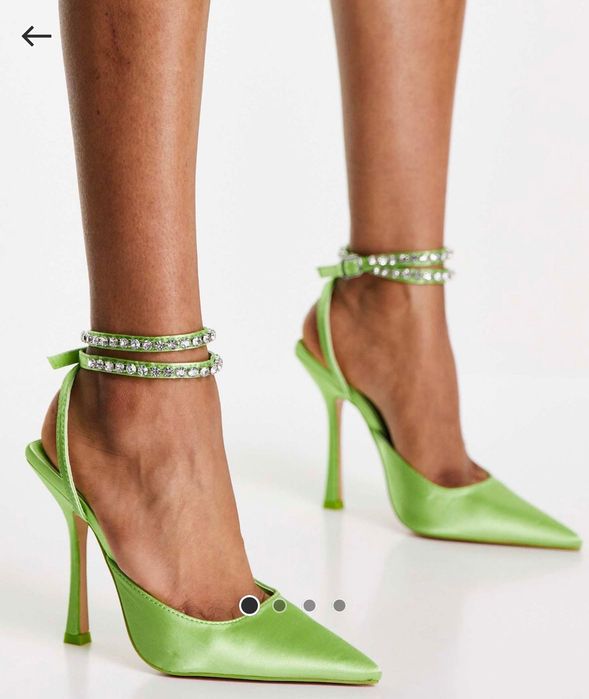 Обувки на висок ток