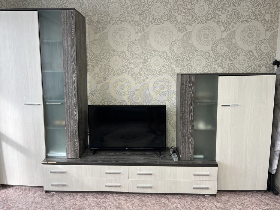 Продам стенку для гостиной