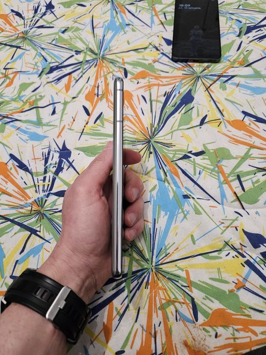 Vând samsung s 21 plus