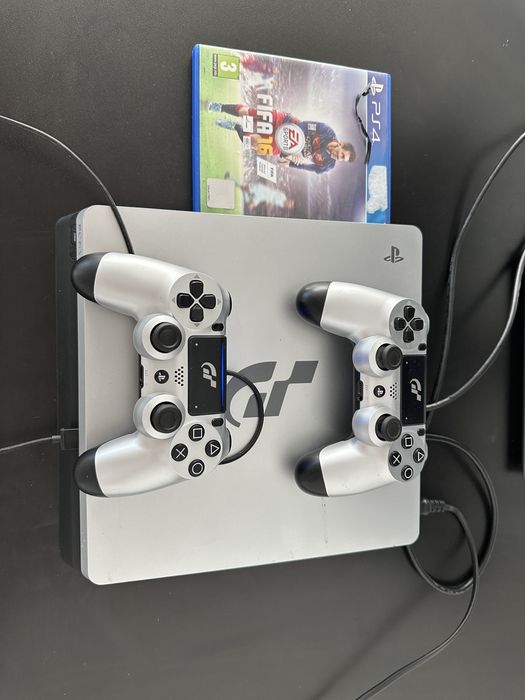 PS 4 Grand Turismo + FIFA 16