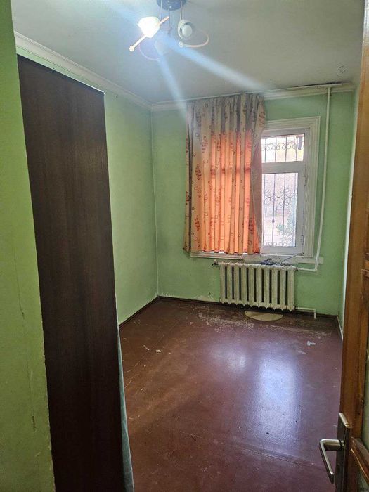 4-х комнатная квартира на Юнусабаде