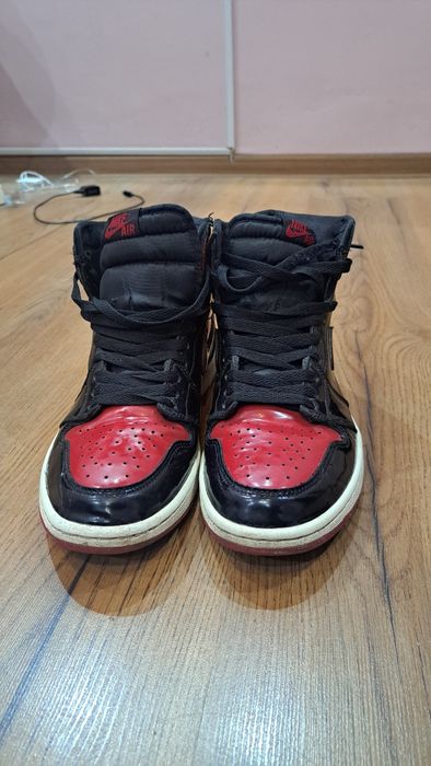 Set 2 perechi de adidași, air jordan marimea 45, jordan patent bred 43