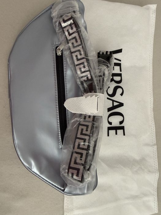 Чантичка VERSACE