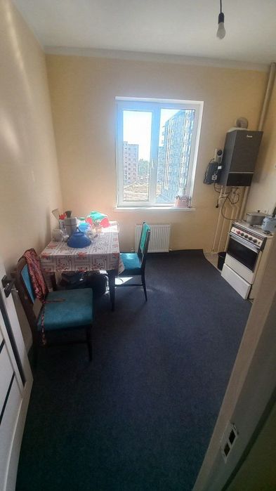 Ижарага КВАОТИРА  берилади Чирчик шахрида  1 хонали