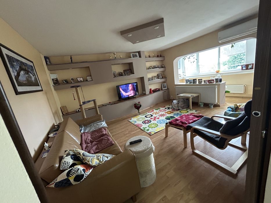 Vand apartament 4 camere Balotesti la 500m distanta de DN1